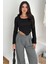 Ispanyol Kol Ribanalı Sivri Etek Uçlu Crop Bluz – Modern & Vücuda Oturan Stil 4