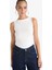 Slim Fit Dar Kesim Kayık Yaka Ribana Atlet F9572AX25AU 4