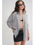 3833 Kadın Oversize Cepli Müslin Gömlek Gri 5