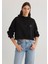 Mavi Patch Logo Kapüşonlu Siyah Crop Sweatshirt 1S10305-900 10