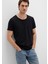 Yaka Detaylı Siyah Tişört 064019-20933 9