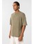 Basic Oversize Düğme Yaka Tişört Haki 5