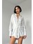 Beyaz Jesica Parçalı Bağcıklı Gömlek 1