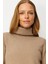 Kadın Degaje Yaka Cebi ve Yakası Tığlamalı Yün Kazak Bej 2