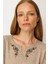 Kadın Sıfır Yaka Yaka Kenarı Işlemeli Yün Bluz K.bej 2