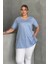 Büyük Beden Kısa Kollu V Yaka Yanları Yırtmaçlı Metalik Baskılı T-Shirt 97-46 4