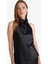Regular Fit Degaje Yaka Saten Kolsuz Bluz G2999AX25AU 6