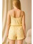 Sarı Üstüne Desenli Askılı Şortlu Pijama Takımı 2