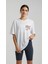 Oversize Pamuklu Beyaz Kadın Kahve ve Kalp Minimal Baskılı T-Shirt 1