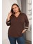 Büyük Beden Kol Nakış Detay Örme Bluz Kahverengi 2