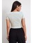 Kadın Beyaz Yuvarlak Yaka Yarım Kol Crop Top Bluz 3