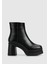 Siyah Kadın Bot 1