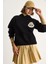 Kadın Nakış Işlemeli Kapüşonlu Kanguru Cepli Sweatshirt 4