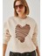 Kadın Kalp Nakışlı Sweatshirt 6