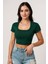 Kadın Yeşil Yarım Kol Düz Yaka Crop Top Bluz – Şık, Rahat ve Kolay Kombinlenebilir 1