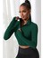 Kadın Yeşil Uzun Kol Fermuarlı Parmak Geçme Detaylı Dik Yaka Crop Top Bluz 5
