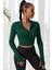 Kadın Yeşil Uzun Kol Fermuarlı Parmak Geçme Detaylı Dik Yaka Crop Top Bluz 6