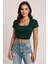 Kadın Yeşil Yarım Kol Düz Yaka Crop Top Bluz – Şık, Rahat ve Kolay Kombinlenebilir 6