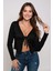 Kadın Siyah Uzun Kollu Önden Bağlama Detaylı Crop Top Bluz – Şık, Rahat ve Kolay Kombinlenebilir 2