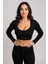 Kadın Siyah Uzun Kol Kare Yaka Crop Top Bluz – Şık, Rahat ve Kolay Kombinlenebilir 2