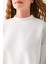 Kadın Beyaz Üç Iplik Pamuklu Ribanalı Bisiklet Yaka Oversize Sweatshirt - 2523 7