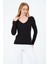 Kadın V Yaka Uzun Kollu Kaşkorse Bluz 3