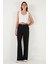 Slim Fit Kalp Yaka Düğmeli Kalın Askılı Crop Yelek Bayan Yelek 5865497 2