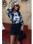 Batik Desenli Chanel Saten Gömlek -Siyah 8