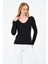 Kadın V Yaka Uzun Kollu Kaşkorse Bluz 3
