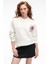 AUDRA Kadın Oversize Yuvarlak Yaka Nakış Detaylı Beyaz Sweatshirt 1