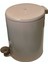 Şık Bej Pedallı Çöp Kovası, Pratik ve Temiz Kullanım Için Mükemmel Seçenek 1