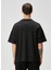 Siyah Logo Detaylı T-Shirt 4