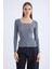 Kare Yaka Uzun Kol Triko Bluz 1