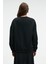 VISTARA Kadın Nakış Detaylı Yuvarlak Yaka Regular Fit Siyah Sweatshirt 5