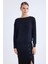 Omuzu Düğmeli Geniş Yaka Bluz 1