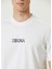 Beyaz Logo Detaylı T-Shirt 5