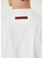 Beyaz Logo Detaylı T-Shirt 6