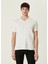 Miles Beyaz V Yaka T-Shirt 1