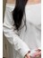 Beyaz Kadın Düşük Omuz Kayık Yaka Oversize Uzun Kollu T-Shirt 3