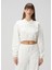 Beyaz Crop Sweatshirt 3