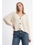 Kadın V Yaka Düğmeli Oversize Triko Hırka Krem Doğal 8