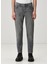 Gri Yıkamalı Tapered Fit Jean Pantolon 2