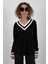Siyah V Yaka Çizgili Özel Triko Kazak 3