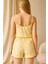 Sarı Üstüne Desenli Askılı Şortlu Pijama Takımı 2
