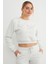 3 Iplik Fiyonk Nakışlı Crop Sweatshirt 3