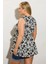 Büyük Beden V Yaka Sıfır Kol Önü Kuşaklı Desenli Bluz 322682 5