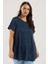 Büyük Beden V Yaka Kısa Kollu Dantel Detaylı Astarsız Bluz 303263 1