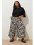 Büyük Beden Beli Lastikli Cepli Desenli Kapri Pantolon 145278 1