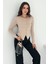 Kadın Sivri Etek Uçlu Düğmeli Bluz – Modern & Şehirli Stil 3