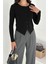 Kadın Sivri Etek Uçlu Düğmeli Bluz – Modern & Şehirli Stil 4
